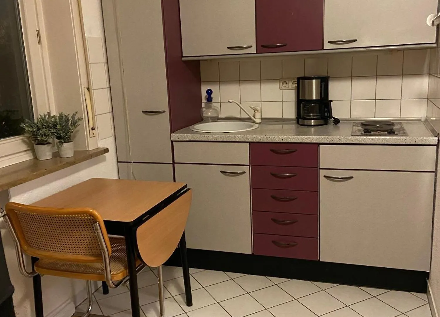 Business & Travel Apartment - In Laufnaehe Zu Messe Und City Frankfurt am Main 0*,  Alemanha
